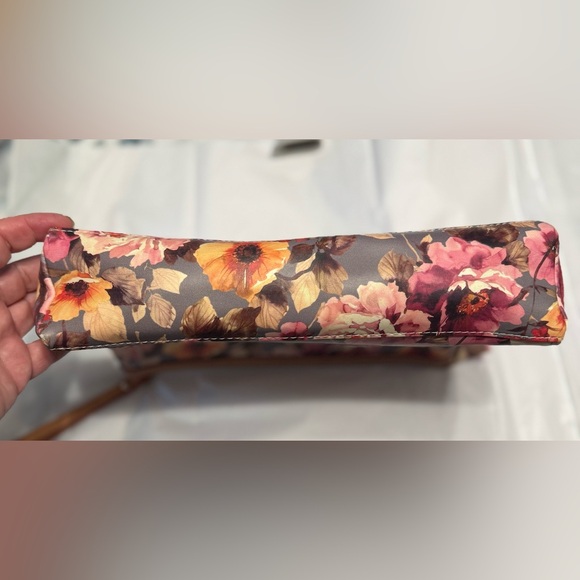 Floral Bag with Leather Trim - Picture 4 of 4